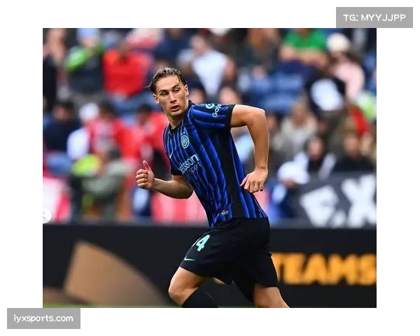 劳塔罗灵动跑位搭配支点中锋 国米锋线组合展现层次感